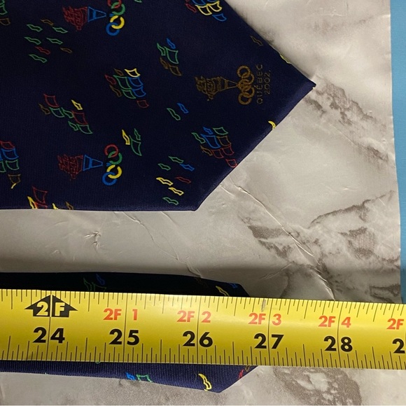Rare Vintage Varucci 100% Silk Tie Quebec 2002 Olympic Blue Torch Sports Classic - Picture 6 of 6